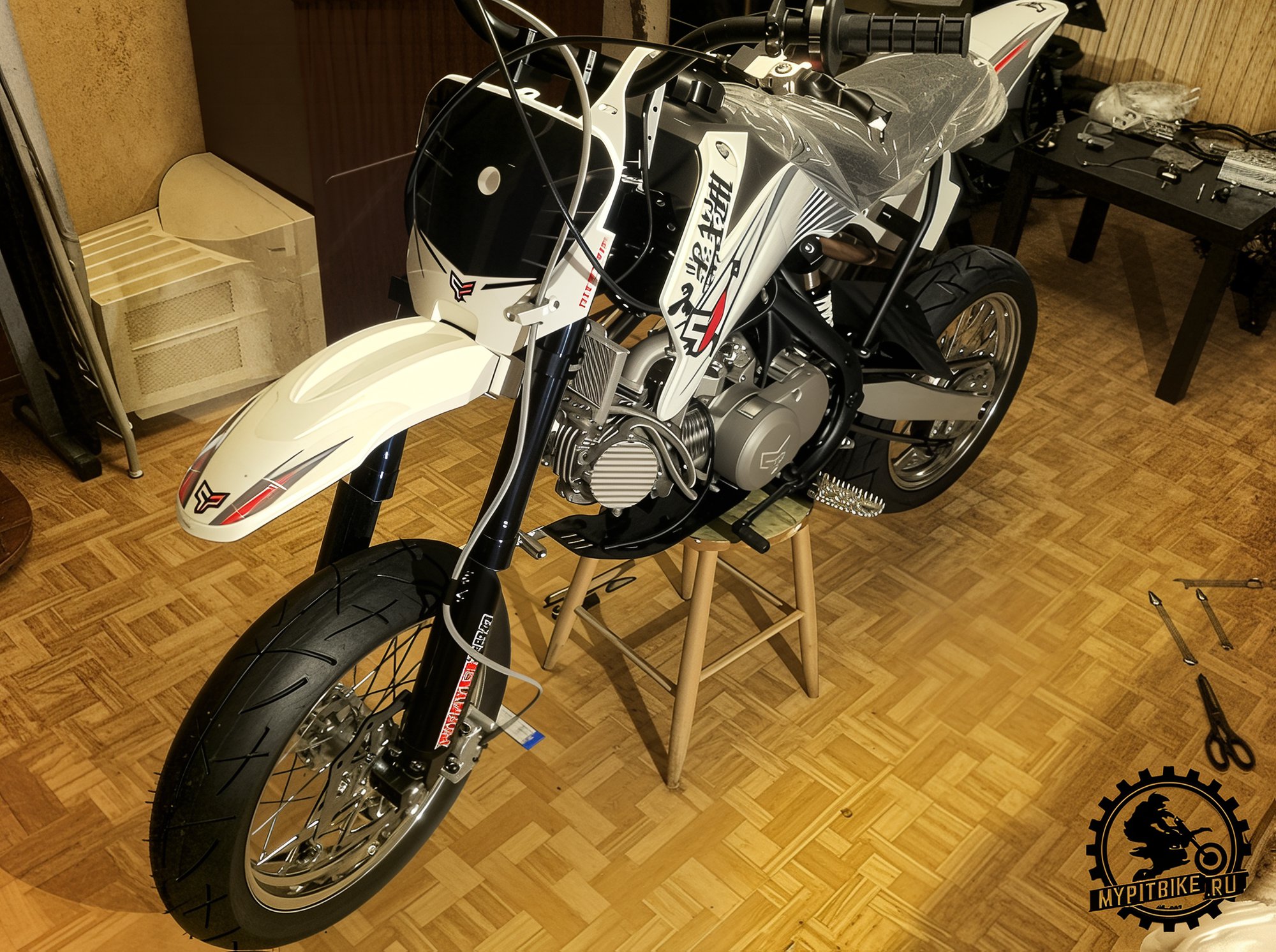 assembled pit bike